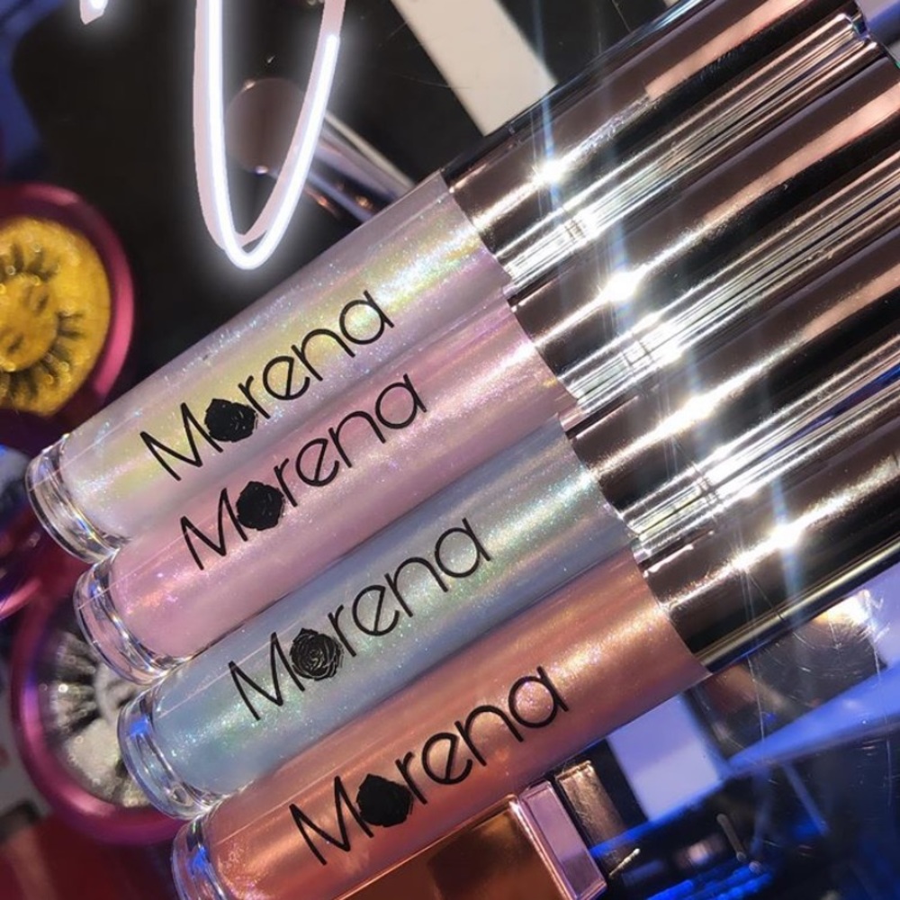 Lips gloss
